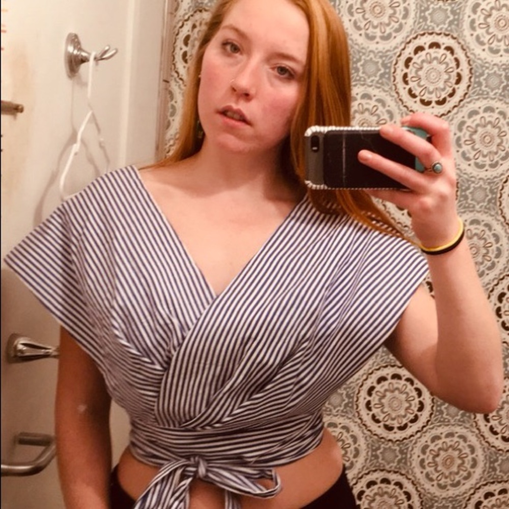 A Peach fashionable pin stripe crop top